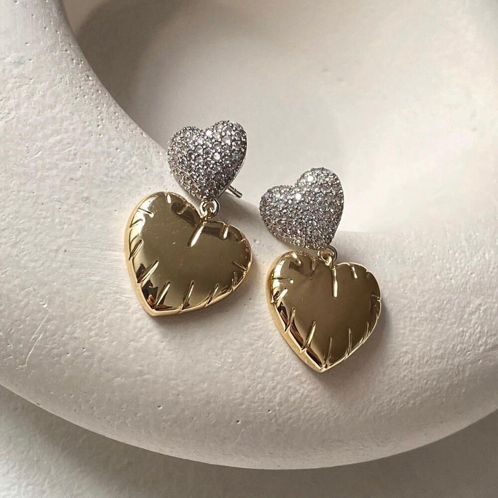 New Zeyzey Love Balloon Heart Shaped Diamond Earrings
